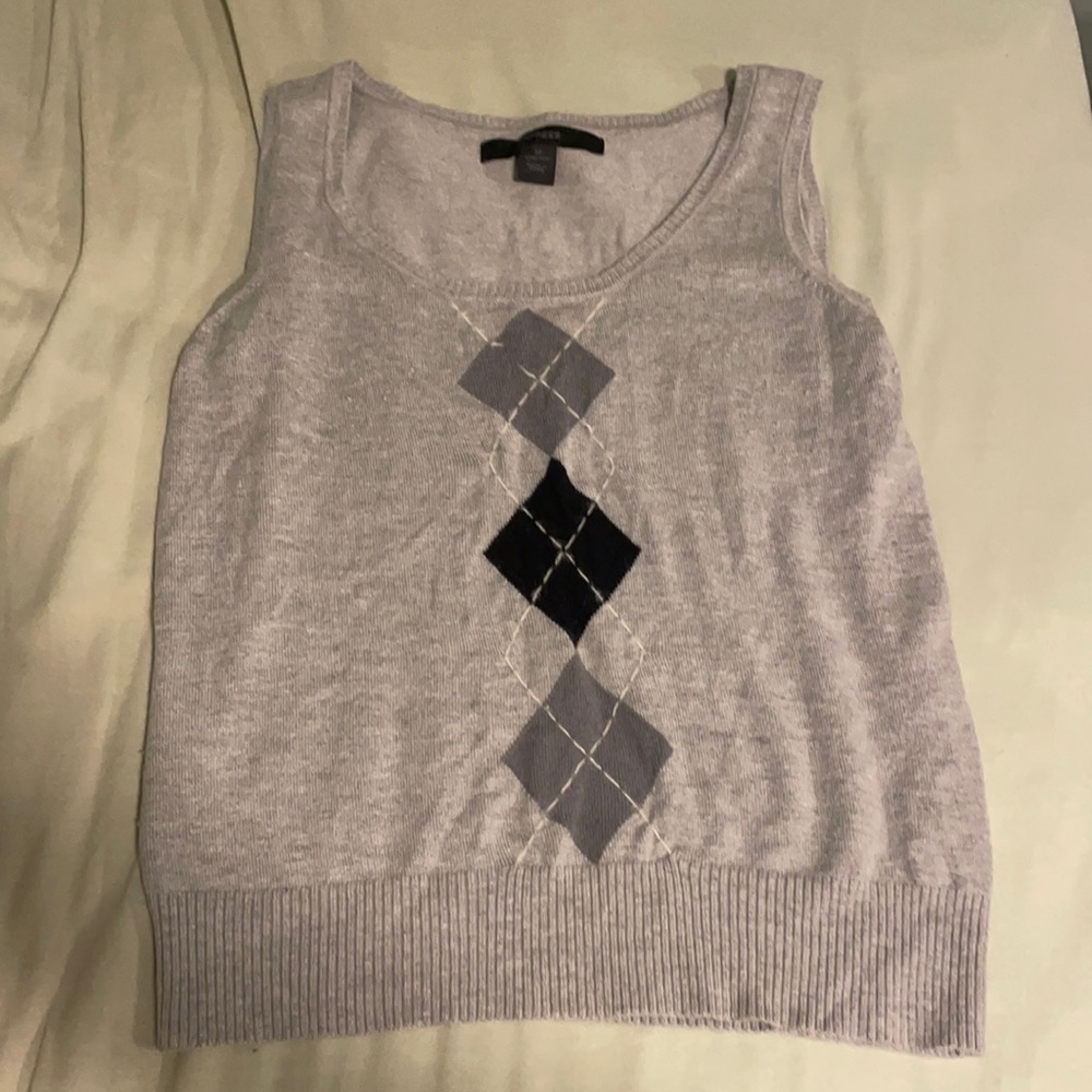 Sweater vest